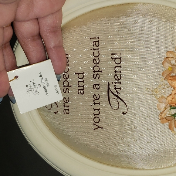 Vintage Friends are Special Wall Decor - Picture 8 of 8